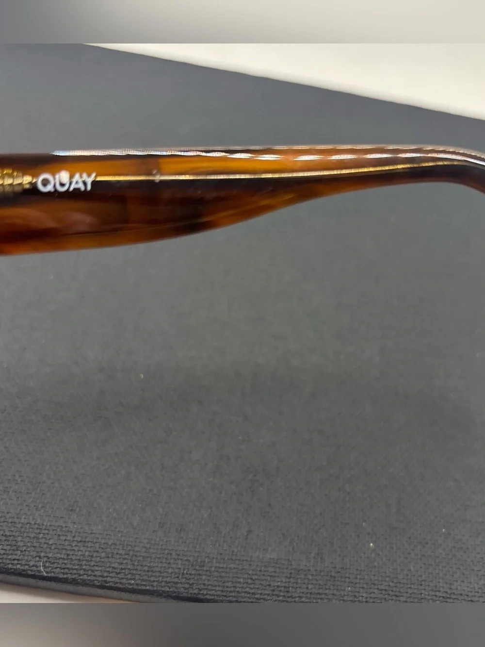 Quay Australia Dollar Signs Sunglasses Ivory/Brown Gold Polarized Cat Eye Trendy